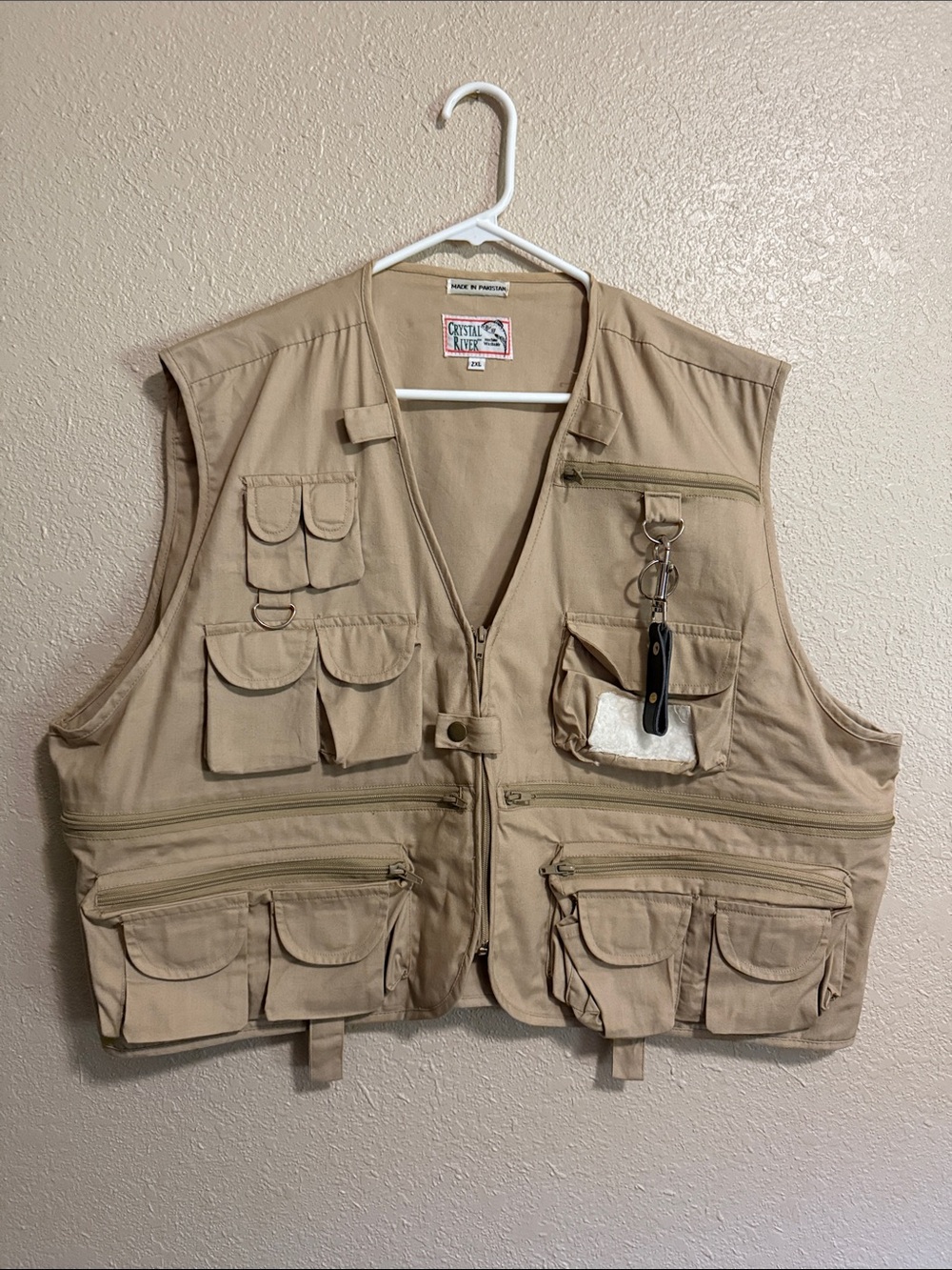 Crystal River Utility Multi-Pocket Fishing Vest in Khaki